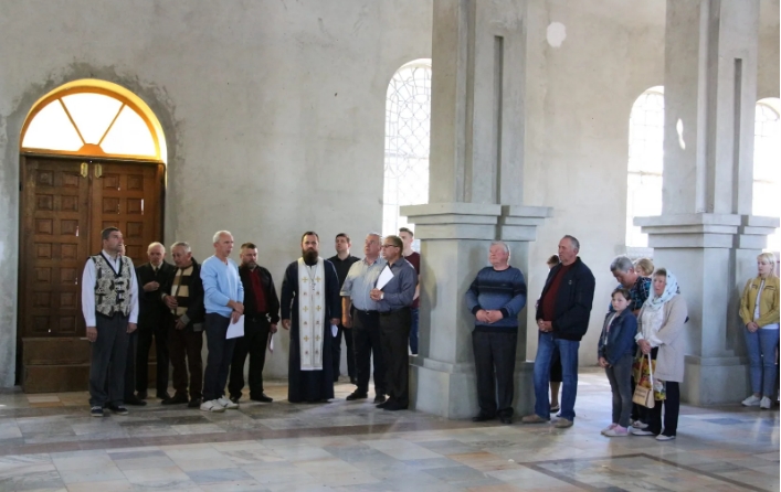 Под Львовом &quot;батюшка&quot; Московского патриархата ограбил храм: вывез даже иконостасы и колокола